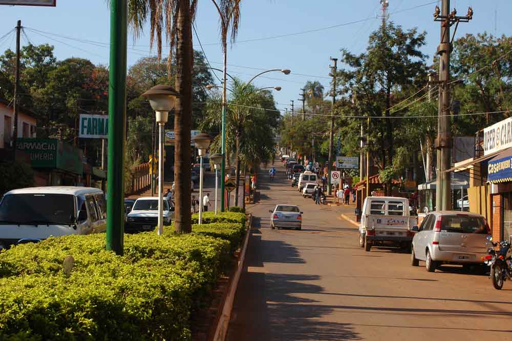 Argentina 003 - Iguazu - pueblo.jpg